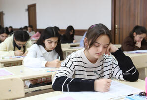 Naxçıvanda IX siniflər üçün buraxılış qiymətləndirmə monitorinqi keçirilib