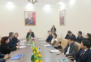 “Heydər Əliyevin gənclər siyasəti: keçmişdən bu günə” FOTOLAR