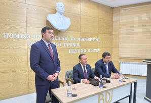 "Heydər Əliyev mühazirələri" FOTOLAR