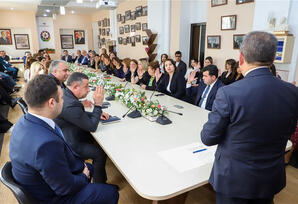 YAP  Nəsimi rayon təşkilatı hesabat-seçki yığıncağı keçirib