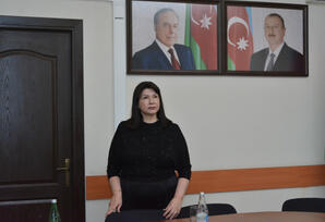 “Uğurlu kommunikasiya: səlis nitq və sərlövhə yaradıcılığı” mövzusunda təlim keçirilib - FOTOLAR 