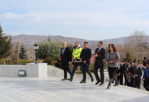 Gənclərin fəallığı cəmiyyətin dinamikliyini artırır FOTOLAR