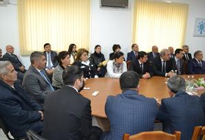 Şəmkirdə ərazi partiya təşkilat sədrlərinin iştirakı ilə müşavirə keçirilib FOTOLAR