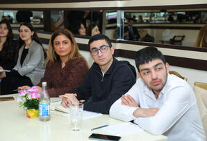 Teleradio Akademiyasında “Ekran-efirdə ədəbi tələffüz və publisistik üslub” mövzusunda təlim təşkil olunub -FOTOLAR