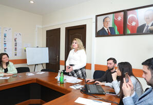 Teleradio Akademiyasında “Ekran-efirdə ədəbi tələffüz və publisistik üslub” mövzusunda təlim təşkil olunub -FOTOLAR