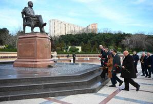 Yeni Azərbaycan Partiyası inam və etimad ünvanıdır - FOTOLAR