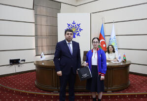 Yasamalda uğur əldə etmiş şagirdlərlə görüş keçirilib - FOTOLAR