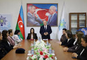 Qadın yüksək mənəvi keyfiyyətlərin daşıyıcısıdır - FOTOLAR