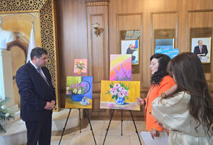 Yasamalda “Güc və Zəriflik” adlı rəsm sərgisi keçirilib - FOTOLAR