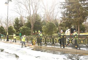 Bakıda Novruz ərəfəsində geniş təmizlik işləri aparılıb - FOTOLAR 