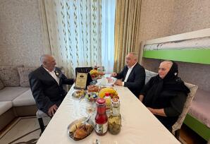 Partiya veteranı Əmirxan Zeynalov ziyarət olunub FOTOLAR