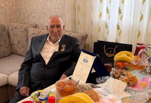 Partiya veteranı Əmirxan Zeynalov ziyarət olunub FOTOLAR