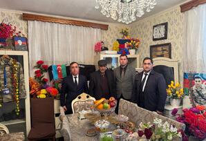 Şəhidlərin ailə üzvləri ziyarət olunub - FOTOLAR