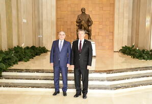 YAP Sədrinin müavini ilə Ulusal Birlik Partiyasının Sədri arasında görüş keçirilib - FOTOLAR