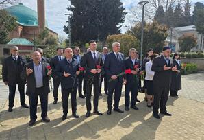 Qazaxda  şəhidlərin xatirəsi yad edilib - FOTOLAR