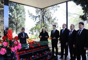 Göygöldə Aprel döyüşlərinin 10 illiyi münasibətilə tədbir keçirilib - FOTOLAR