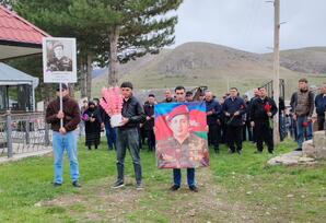 Gədəbəydə şəhidlərin məzarları  ziyarət olundu - FOTOLAR