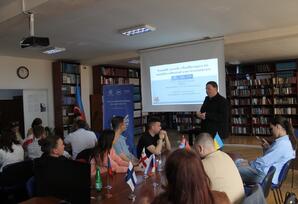 Beynəlxalq Forumda panel müzakirələr təşkil olundu - FOTOLAR