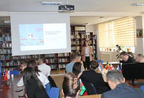 Beynəlxalq Forumda panel müzakirələr təşkil olundu - FOTOLAR