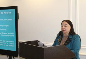 Beynəlxalq Forumda panel müzakirələr təşkil olundu - FOTOLAR