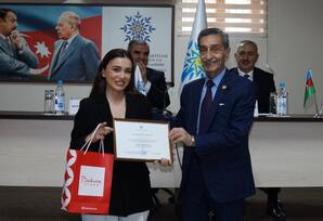 Səbaildə ərazi partiya təşkilat sədrləri ilə görüş keçirilib - FOTOLAR