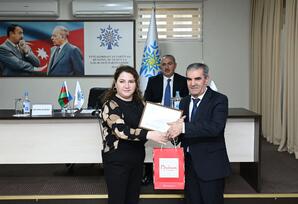 Səbaildə ərazi partiya təşkilat sədrləri ilə görüş keçirilib - FOTOLAR