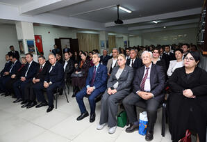 Yeni Azərbaycan Partiyası Səbail rayon təşkilatında ərazi partiya təşkilatlarının rəhbərləri ilə görüş keçirilib