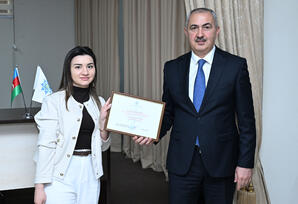 Yeni Azərbaycan Partiyası Səbail rayon təşkilatında ərazi partiya təşkilatlarının rəhbərləri ilə görüş keçirilib