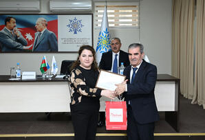 Yeni Azərbaycan Partiyası Səbail rayon təşkilatında ərazi partiya təşkilatlarının rəhbərləri ilə görüş keçirilib