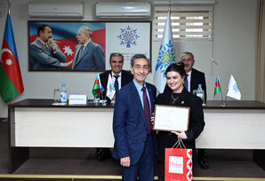 Yeni Azərbaycan Partiyası Səbail rayon təşkilatında ərazi partiya təşkilatlarının rəhbərləri ilə görüş keçirilib