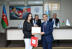 Yeni Azərbaycan Partiyası Səbail rayon təşkilatında ərazi partiya təşkilatlarının rəhbərləri ilə görüş keçirilib