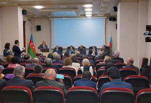 Bakıda qazax şairin "Qarabağ" kitabının təqdimatı keçirilib - FOTOLAR