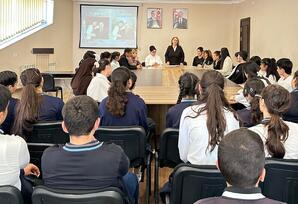 "İnsanların gözünə nur bəxş edən qadın" -FOTOLAR