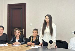 "İnsanların gözünə nur bəxş edən qadın" -FOTOLAR