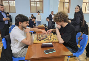 Yasamalda şahmat üzrə yarışı baş tutub - FOTOLAR