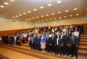 Oğuzda Ümummilli Liderin 103-cü ildönümünə həsr olunmuş intellektual oyun keçirilib