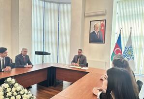 “Azərbaycan dövlətçiliyinin əsas sütunu Heydər Əliyevin siyasi irsi” - FOTOLAR