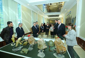 YAP Binəqədi rayon təşkilatının fəalları Ağdaş və Mingəçevirə səfər ediblər - FOTOLAR