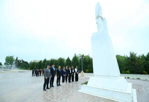 YAP Binəqədi rayon təşkilatının fəalları Ağdaş və Mingəçevirə səfər ediblər - FOTOLAR