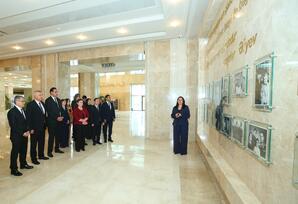 YAP Binəqədi rayon təşkilatının fəalları Ağdaş və Mingəçevirə səfər ediblər - FOTOLAR