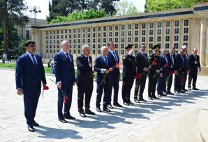 “Azərbaycanın siyasi, iqtisadi, hərbi qüdrətinin inkişafında Heydər Əliyevin rolu” - ŞƏRH