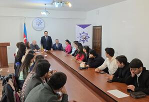 Gənclərlə görüş keçirilib - FOTOLAR