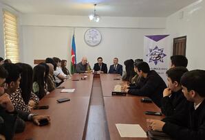 Gənclərlə görüş keçirilib - FOTOLAR