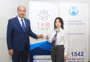 “Qaranlığa nur saçan işıq”