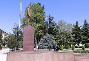 “Qəlblərdə yaşayan dahi” - FOTOLAR