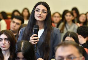“Müasir Azərbaycan dövlətinin memarı”