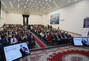 “Müasir Azərbaycan dövlətinin memarı”