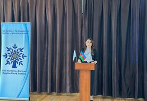 “Təhsilin inkişafında Heydər Əliyev irsi” - FOTOLAR