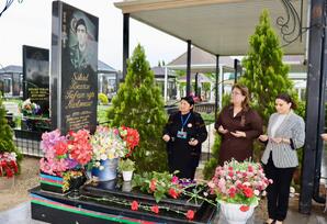Samux şəhidi Rüstəmov Pərviz Tufan oğlunun məzarı ziyarət olunub - FOTO