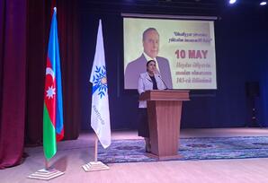 “Əbədiyyət zirvəsinə yüksələn ümummilli lider” - FOTOLAR